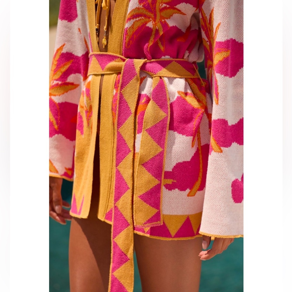 Maaji Summer Dunes Cover Up/ Belted Sweater. - Picture 4 of 11
